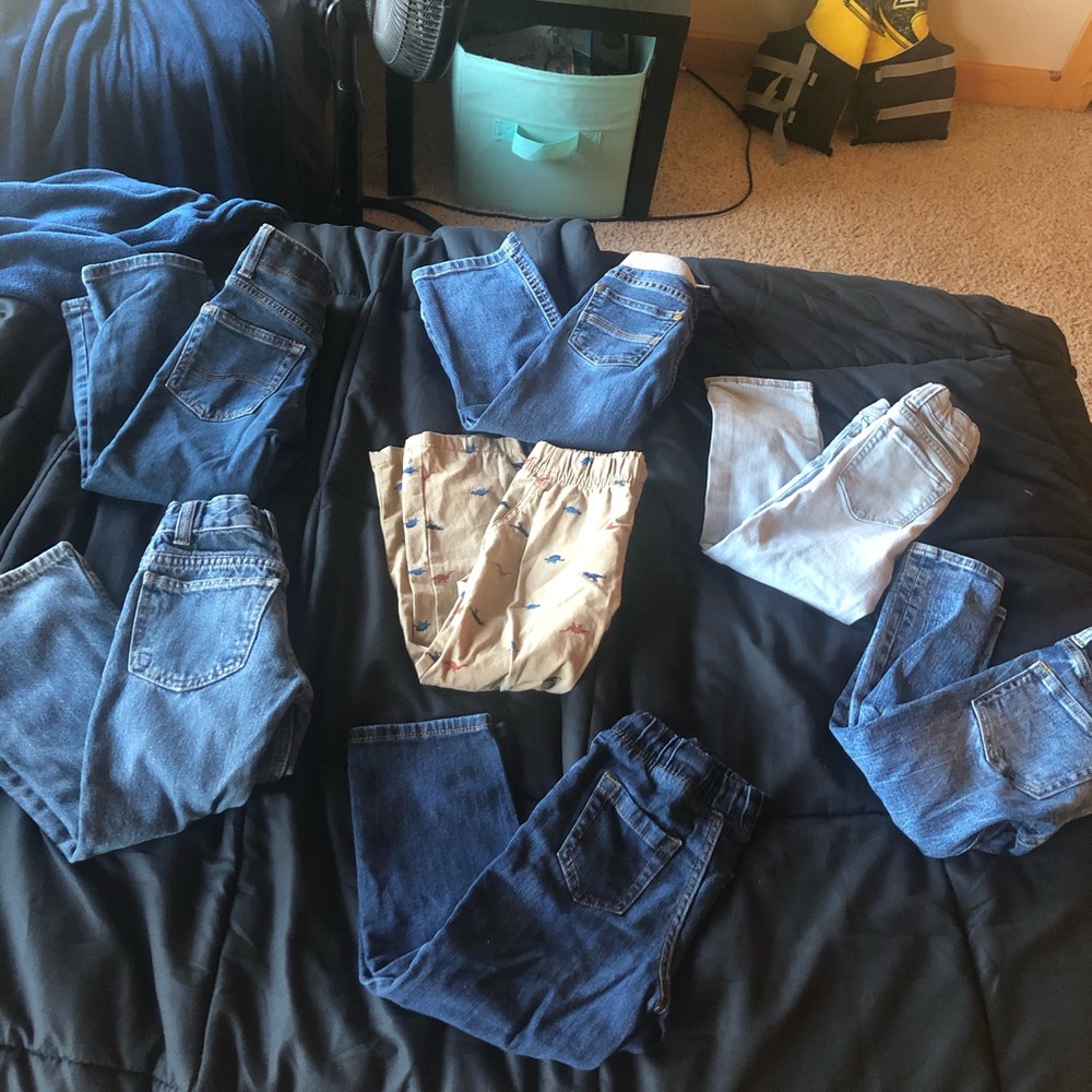 Lot of size 4 & 4t pants (7 pairs)